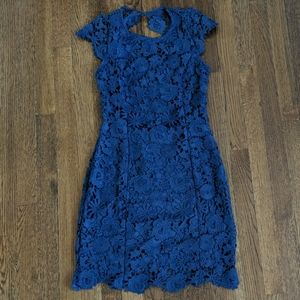 Romance Language Navy Blue Backless Lace Dress